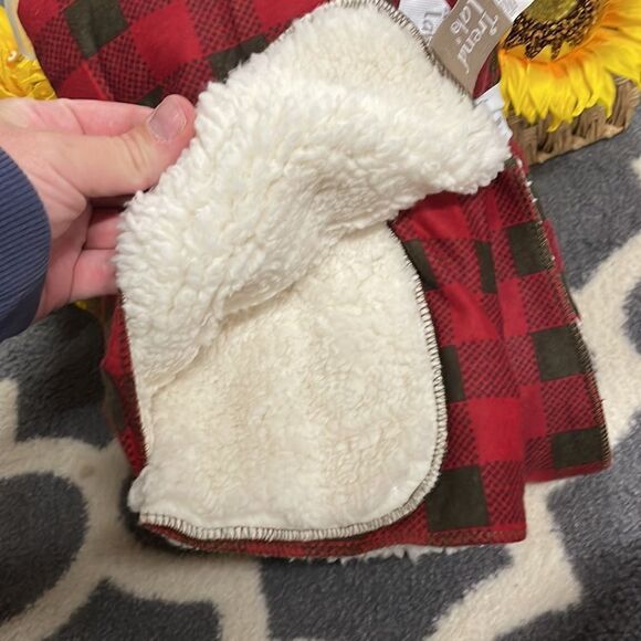 NWT buffalo plaid baby soft fleece blanket - Picture 6 of 8